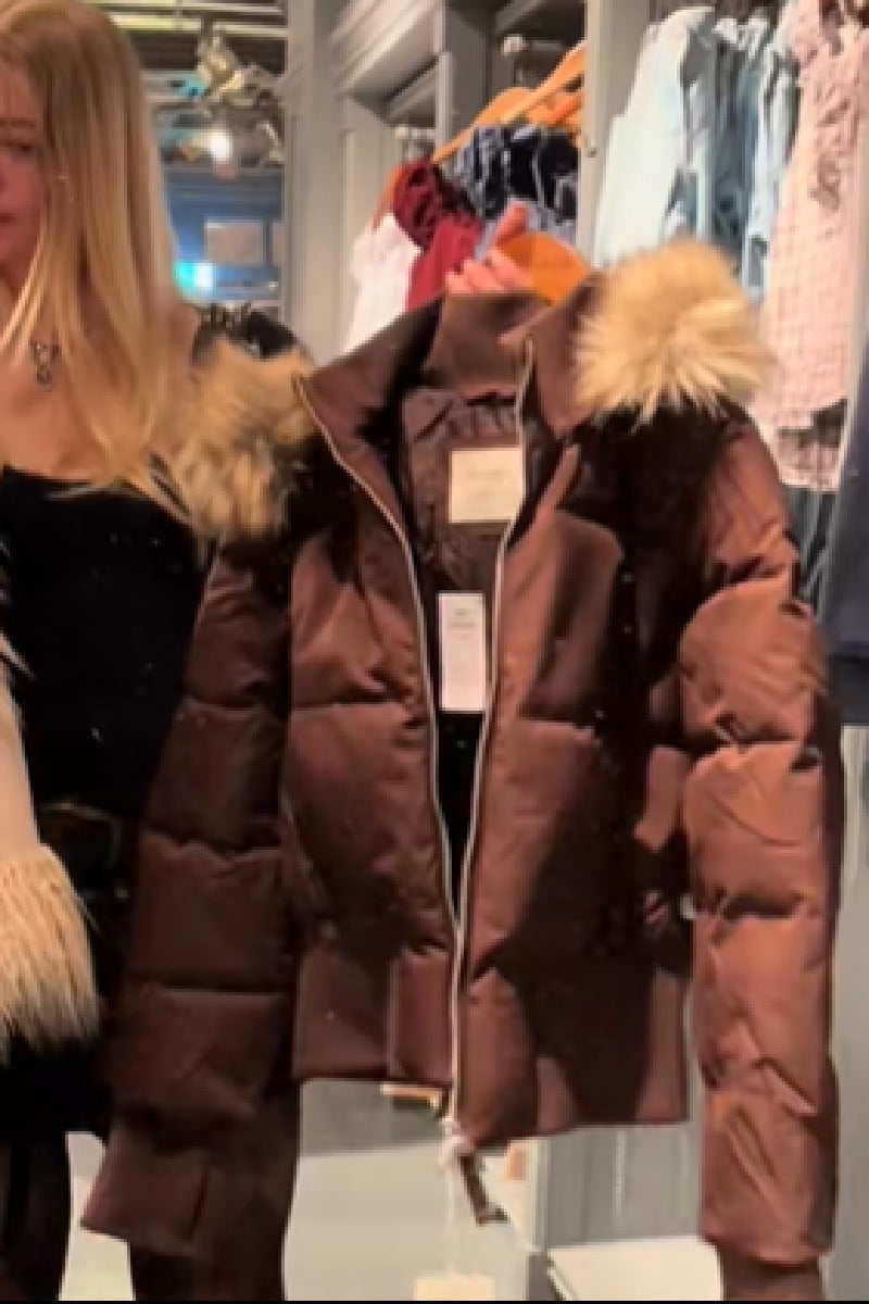 Mujer Corto Acolchado Hooded Chaqueta con Faux Fur Trim