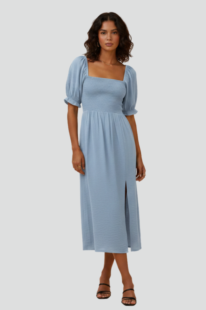 Mujer Vestido con Smocked Bodice y Side Slit