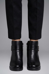Mujer de Efecto Piel Botas con Orthopaedic Sole y Structured Upper