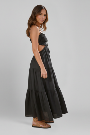 Mujer Vestido Largo con Straight Neckline y Tiered Falda