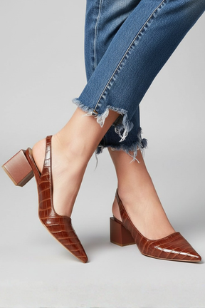 Mujer Slingback Pumps con Pointed Toe y Adjustable Strap